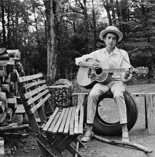 Bob Dylan -- note the shoes