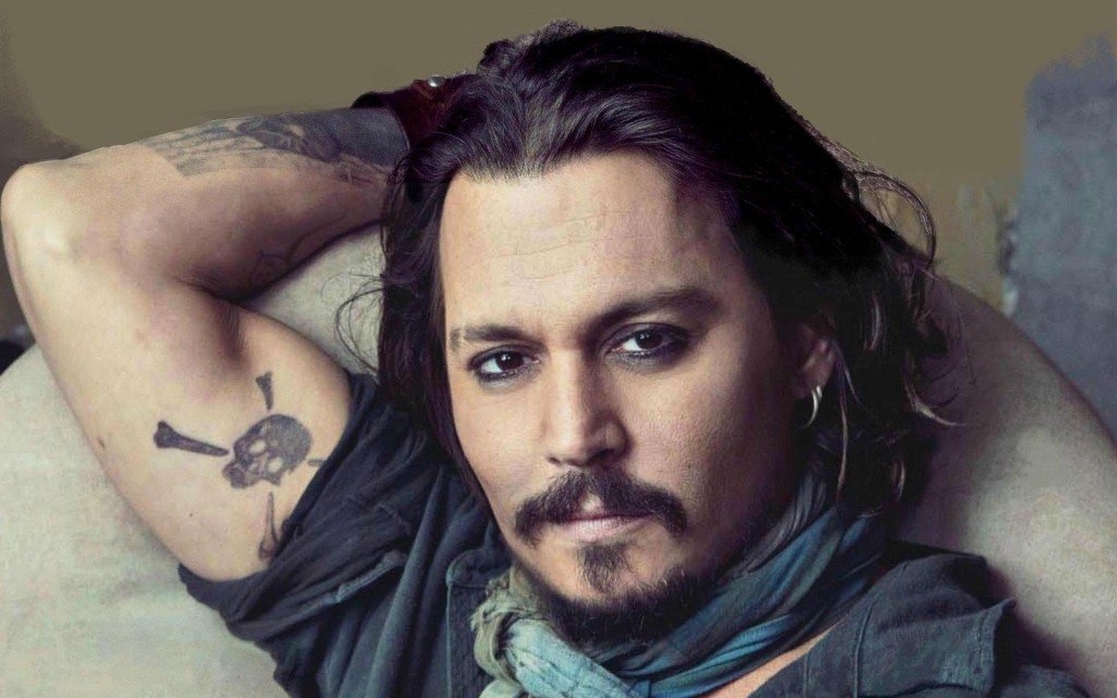 Johnny Depp, Gemini Sun. Not so much with the eyebrows for Depp.