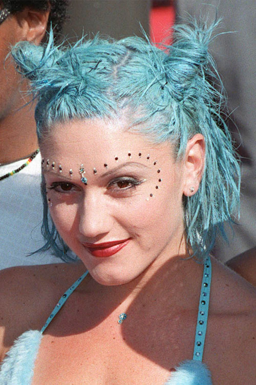 Of course, some of us are always ahead of the style curve. This is singer-songwriter Gwen Stefani back in the 1990s. However, you’ll be glad to know she has Neptune smack on her Ascendant and NN in Pisces pointing the way.